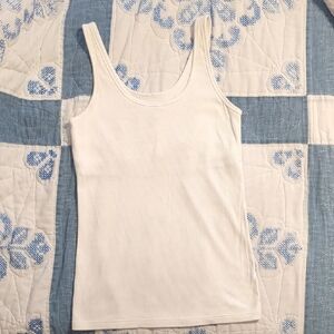 GAP Shelf Bra Classic Ribbed White Tank Top Built In Bra Cami Pleaser Small